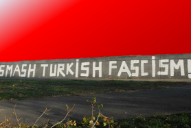 Malung der Worte Smash turkish fascism