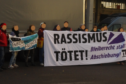 Aktivist*innen der IL Rhein-Neckar protestieren gegen Besuch von Olaf Scholz Aktivist*innen der IL Rhein-Neckar protestieren gegen Besuch von Olaf Scholz